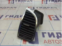 Дефлектор воздушный левый Audi Q7 (4L) 4L0820901S3Q7