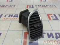 Дефлектор воздушный правый Audi Q7 (4L) 4L0820902S3Q7