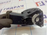 Дефлектор воздушный правый Audi Q7 (4L) 4L0820902S3Q7