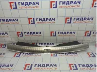 Обшивка багажника на заднюю панель Audi Q7 (4L) 4L0864483A