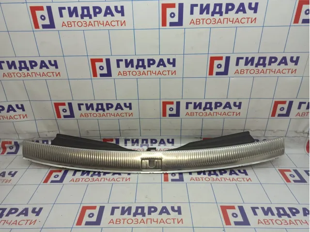 Обшивка багажника на заднюю панель Audi Q7 (4L) 4L0864483A