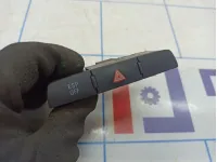 Кнопка аварийной сигнализации Audi Q7 (4L) 4L1927137