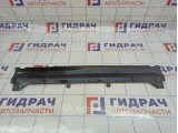 Воздуховод радиатора нижний Audi Q7 (4L) 4L0121292
