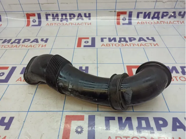 Патрубок воздушного фильтра правый Audi Q7 (4L) 7L6129752B