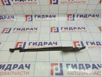 Дефлектор радиатора левый Audi Q7 (4L) 7L0121331B