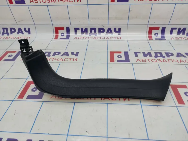 Обшивка двери багажника правая Audi Q7 (4L) 4L08676084PK