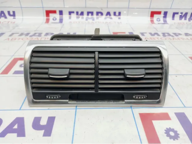 Дефлектор воздушный центральный Audi Q7 (4L) 4L0820951N3Q7