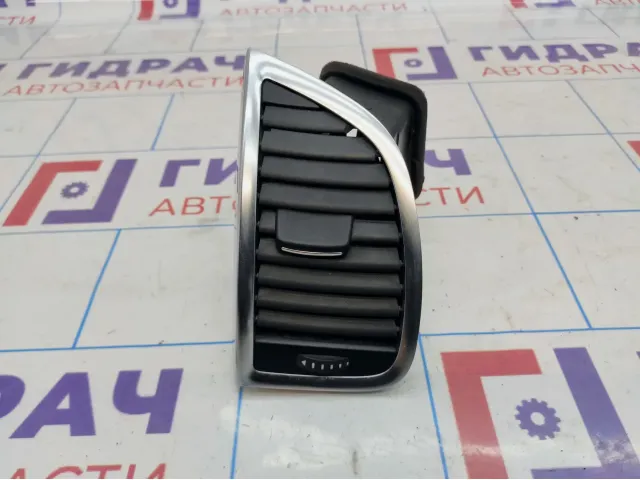 Дефлектор воздушный левый Audi Q7 (4L) 4L0820901S3Q7