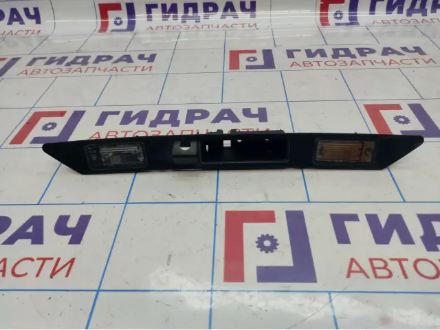 Накладка двери багажника Audi Q7 (4L) 4L08275743FZ