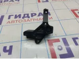 Кронштейн демпфера ролика-натяжителя Audi Q7 (4L) 079903447M