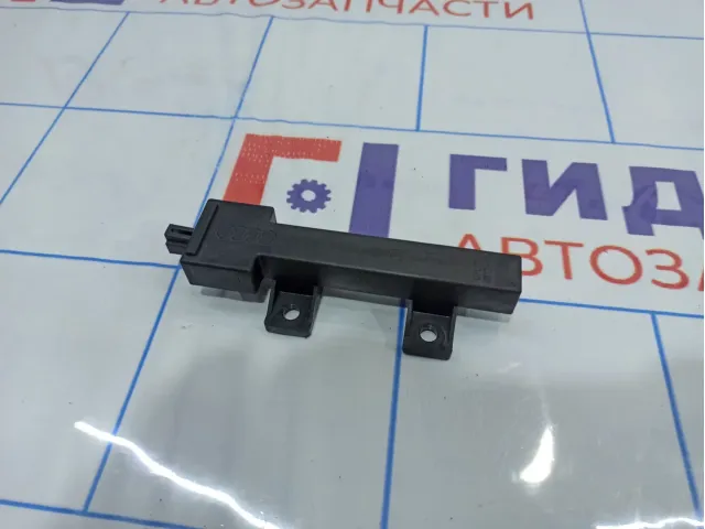 Антенна Audi Q7 (4L) 4F0907247A