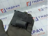 Моторчик заслонки отопителя Audi Q7 (4L) 4F0820511B