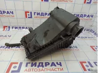 Корпус воздушного фильтра правый Audi Q7 (4L) 7L6129607BE