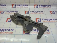 Воздуховод радиатора правый Audi Q7 (4L) 4L0121284