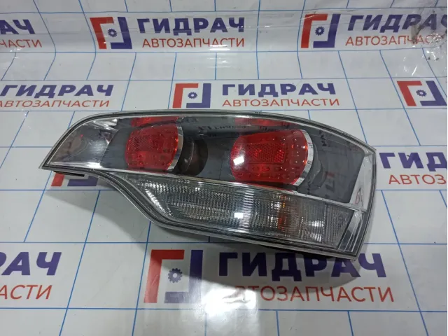 Фонарь задний правый Audi Q7 (4L) 4L0052102