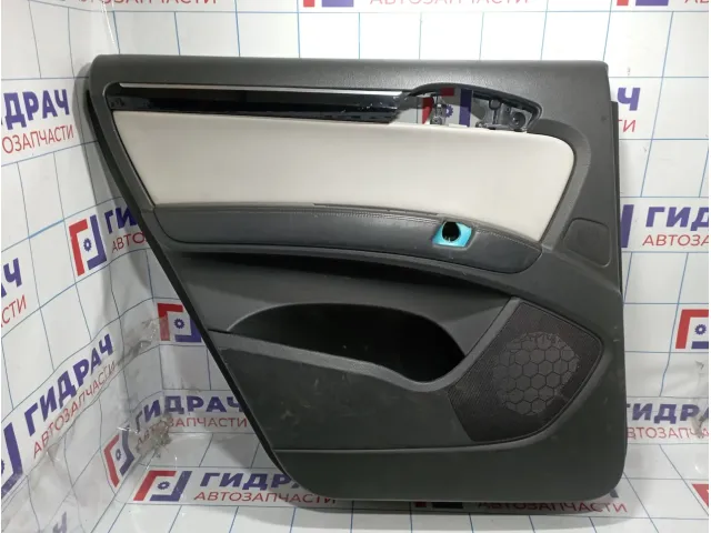 Обшивка двери задней левой Audi Q7 (4L) 4L0867303C
