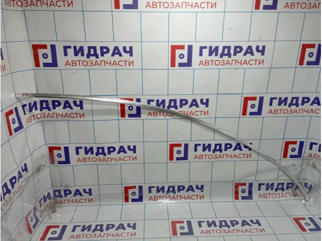 Накладка стекла переднего правого Audi Q7 (4L) 4L0853908F