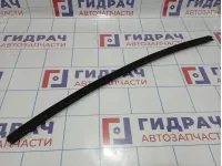 Уплотнитель стекла двери передней правой Audi Q7 (4L) 4L0837480