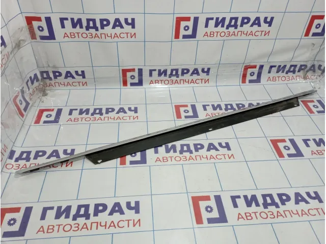 Накладка стекла переднего левого Audi Q7 (4L) 4L0853283C