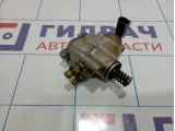 Насос (ТНВД) бензиновый левый Audi Q7 (4L) 079127025C