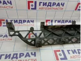 Направляющая заднего бампера Audi Q7 (4L) 4L0807329