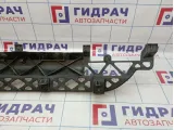 Направляющая заднего бампера Audi Q7 (4L) 4L0807329