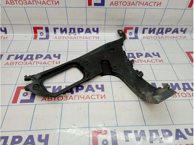 Направляющая заднего бампера левая Audi Q7 (4L) 4L0807453A