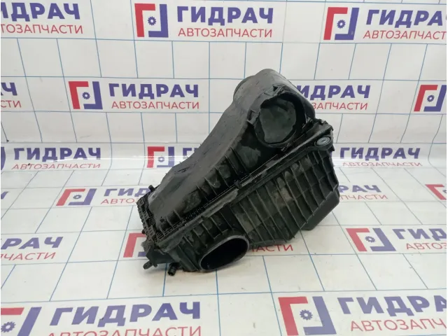 Корпус воздушного фильтра левый Audi Q7 (4L) 7L6128607AA