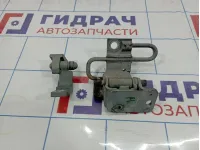 Петли двери передней левой Audi Q7 (4L) 8E0831411E