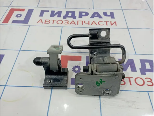 Петли двери задней правой Audi Q7 (4L) 4L0833412A