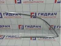 Накладка стекла заднего левого Audi Q7 (4L) 4L0853345B