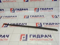 Молдинг лобового стекла левый Audi A3 (8P) 8P0854327B