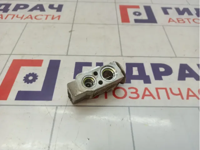 Клапан кондиционера Audi A3 (8P) 1K0820679
