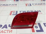Фонарь задний внутренний правый Audi A3 (8P) 8P4945094D