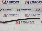 Уплотнитель стекла переднего левого Audi A3 (8P) 8P4837479