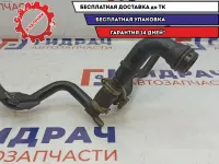 Патрубок вентиляции картерных газов Audi A4 06B103213G. Тройник.