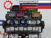 Кронштейн Audi A4 8D0937083.