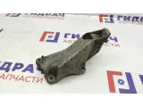 Кронштейн двигателя левый Audi A4 8E0199307A.
