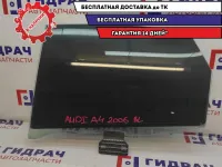 Стекло двери задней левой Audi A4 8E5845025C.