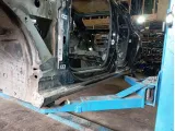 Порог со стойкой левый Audi A4