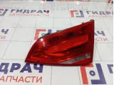 Фонарь задний внутренний Audi A4 8K5945094D