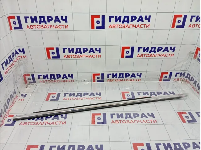 Накладка стекла Audi A4 8K0853283J2ZZ