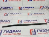 Уплотнитель стекла передний левый Audi A4 8K0837479C