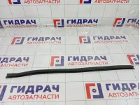 Уплотнитель стекла передний левый Audi A4 8K0837479C