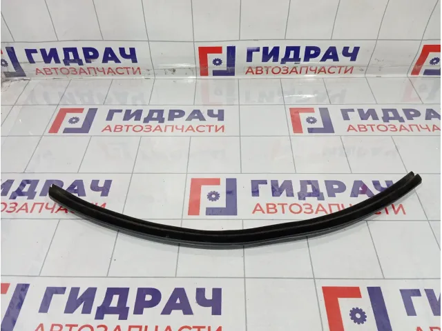 Уплотнитель стекла задний правый Audi A4 8K0839480C