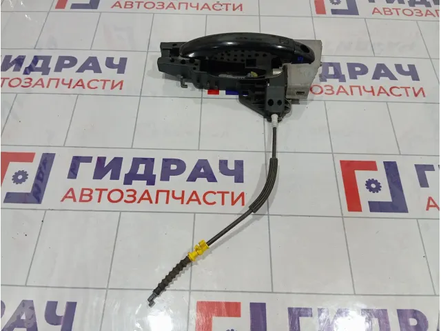 Ручка двери наружная передняя левая Audi A4