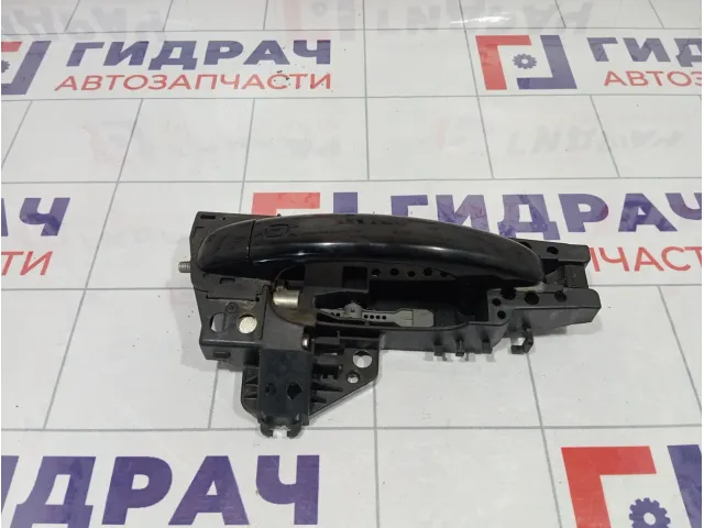 Ручка двери наружная передняя правая Audi A4