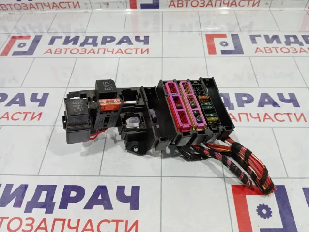 Блок предохранителей Audi A4