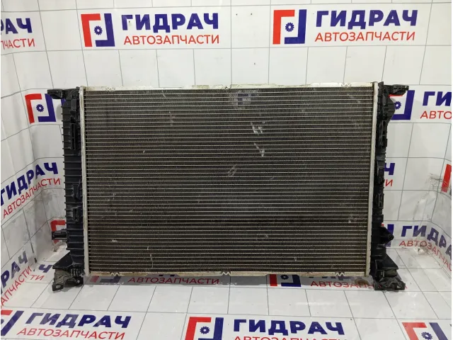 Радиатор основной Audi A4 8K0121251R
