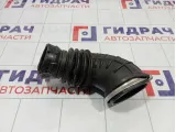 Патрубок воздушного фильтра Audi A4 06H129629E